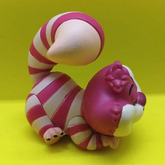 Alice in wonderland Disney Japan's Cheshire cat Alice  mini figure - Picture 4 of 5